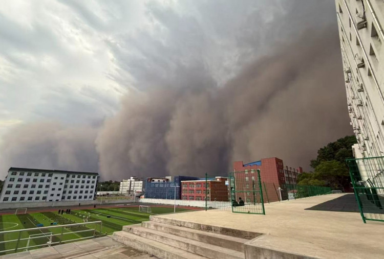 Ngeri! Cuaca Ekstrem Terjang Harbin, Angin Level 13 dan Badai Pasir Lumpuhkan Aktivitas Kota