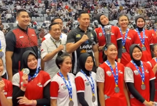 SBY dan AHY Kompak Hadiri Fun Volleyball, Indonesia Arena Bergema Sambut Megawati Hangestri