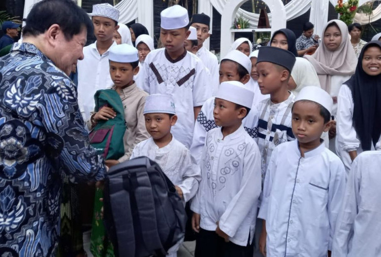 Anniversary Harian Disway Ke-5 Diiringi Kegiatan Sosial Bersama YPU Al-Hidayah