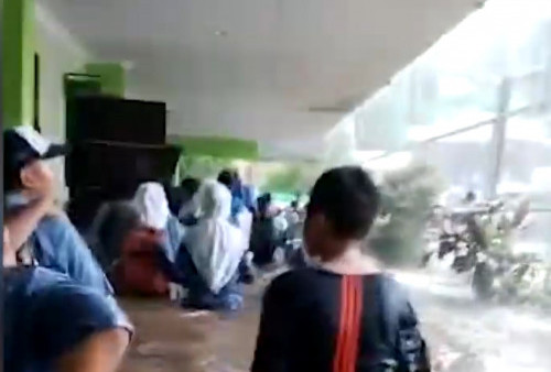 Sebelum Olah TKP, Polisi Amankan Sejumlah Aset Berharga MTsN 19 Jakarta Pasca Tragedi Tembok Roboh