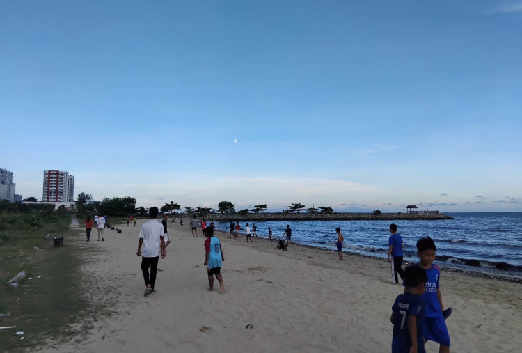 Pantai Dusit Balikpapan, Tempat Nongkrong Murah Meriah dan Instagramable di Akhir Pekan