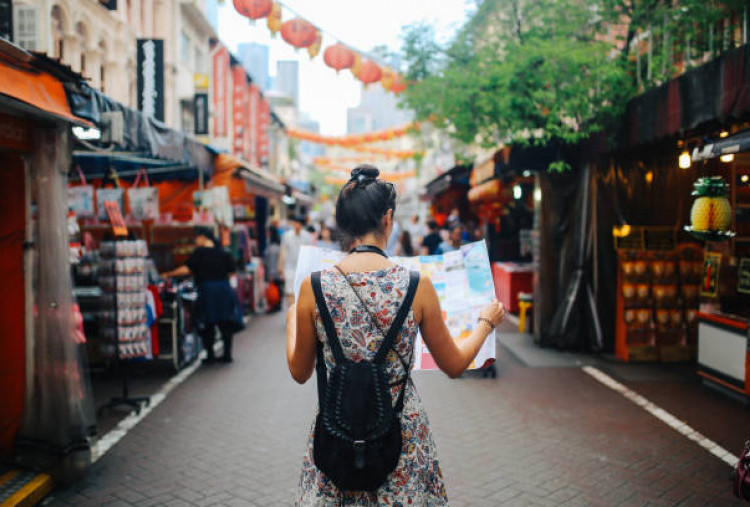 7 Manfaat dan 7 Tip Solo Traveling yang Aman dan Menyenangkan.