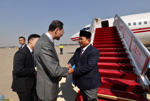 Menhan Prabowo Tiba di Beijing, Disambut Hangat oleh Pejabat Tinggi Tiongkok