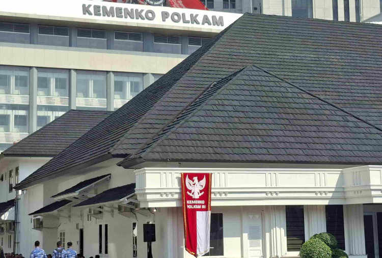 Gak Kalah Meriah! Upacara di Kemenko Polkam Berlangsung Khidmat, Peserta Santap Hidangan Lezat