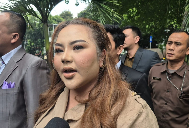 KPK Periksa Lisa Mariana terkait Kasus Korupsi Bank BJB