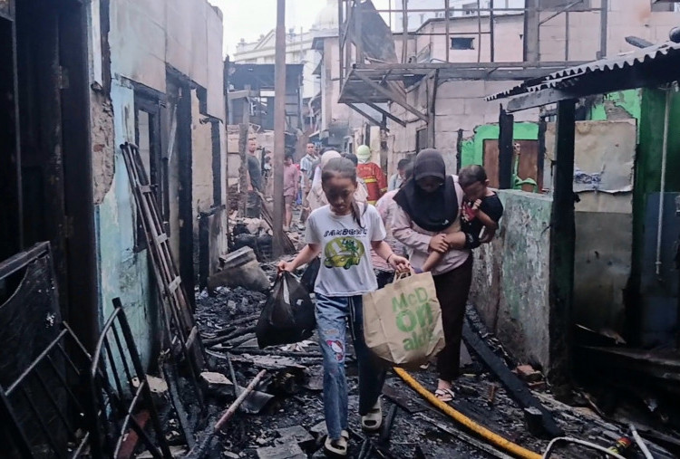 Tersisa Baju di Badan, Korban Kebakaran Kemayoran Ikhlas Harta Benda Hangus Dilapap Api