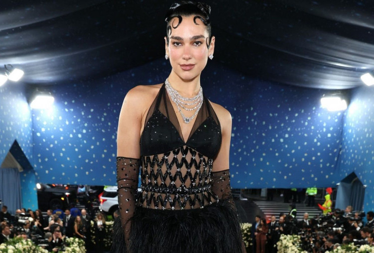 10 Busana Terbaik Met Gala 2025, Ada Sang Legenda Diana Ross Hingga Dua Lipa