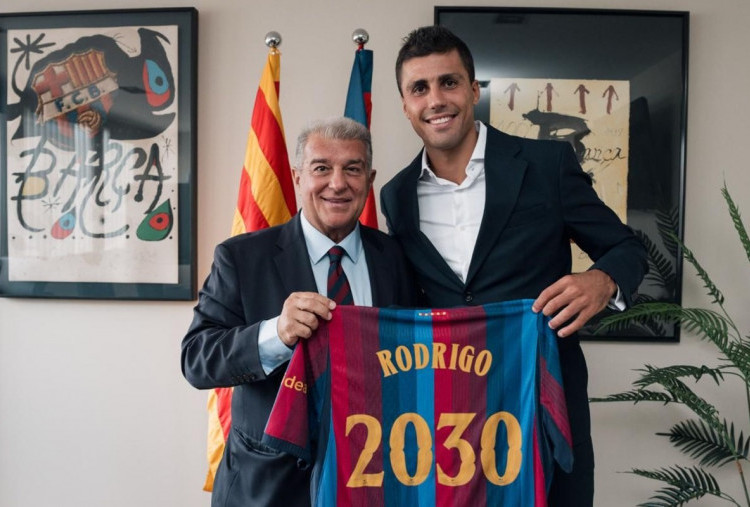 Sah! Rodri Jadi Pemain Barcelona, Dikontrak hingga 2030