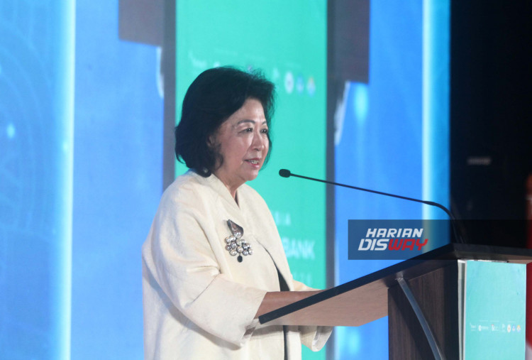 Tahun ini, IDBS 2026 mengangkat pembahasan mengenai financial wellbeing, pertumbuhan ekonomi yang inklusif, transformasi model bisnis pasca universal banking, serta pembangunan infrastruktur digital sebagai fondasi sistem keuangan Indonesia di masa depan.