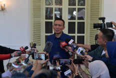 Temui Gibran di Istana Wapres, Rismon Sianipar Akui Ijazah Jokowi Asli