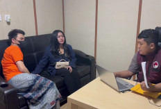 Penampakan Jonathan Frizzy Usai Jadi Tersangka Vape Mengandung Obat Keras, Sarungan dan Menahan Sakit