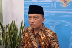 Mensesneg Bantah Hasan Nasbi Batal Mundur dari Kepala PCO karena Ada Gaji Karyawan Belum Dibayar