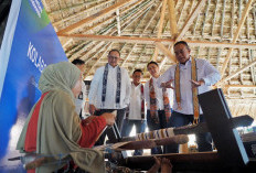 Bangkit Pascakebakaran, Bantuan PNM Bersama BRINS Nyalakan Harapan Warga Sade