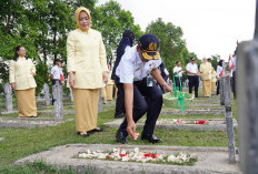 KAI Gelar Tabur Bunga, Kenang Jasa Pahlawan di Momen HUT ke-79