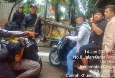 Polisi Amankan 6 Pak Ogah yang Kerap Pungli di Exit Tol Rawa Buaya!