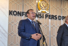 Tanggapi Kekhawatiran Pasar, DPR Minta Publik Beri Kepercayaan ke BI Usai Pergantian Deputi Gubernur