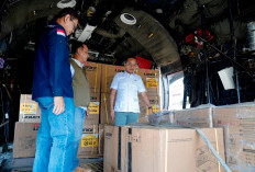 Bahlil Janji Listrik Menyala di Tenda Pengungsian Sumatera, 1000 Gender Dikirim