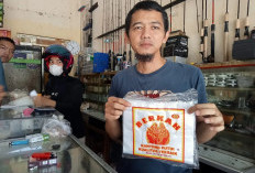 Melejitnya Harga Plastik Bikin Pedagang Bumbu Dapur Menjerit, Terpaksa Digabung Biar Hemat