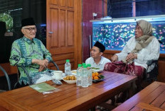 Rais Aam PBNU Silaturahmi Lebaran ke Kediaman KH Nurul Huda Djazuli
