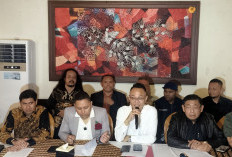 P21 Dinyatakan Lengkap, Pelapor Tagih Penahanan Roy Suryo Cs