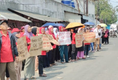 Bahaya! Pabrik Sepatu di Tangerang Digeruduk Ratusan Emak-emak: Protes THR dan Pemotongan Gaji