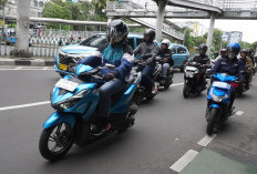Tips Safety Riding: #Cari_Aman Jadi Kunci, Begini Sikap Pengendara Motor Saat Hadapi Situasi Darurat di Jalan