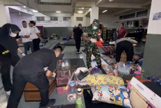 Petugas Gabungan Sidak Lapas Salemba, Razia HP hingga Narkoba