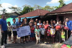 Aksi Peduli Gempa NTT, FIFGROUP Bagikan 1.200 Paket Sembako bagi Warga Terdampak