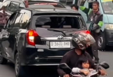 Tabrak Sejumlah Pemotor, Mobil Calya Lawan Arah Diamuk Massa di Gunung Sahari!