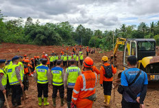 DMC Dompet Dhuafa Terus Sisir Area Terdampak Longsor, Belasan Korban Masih Tertimbun