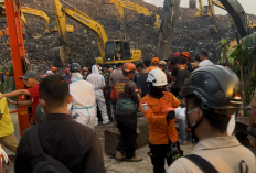 Duka Keluarga Korban Longsor Bantargebang: Iki…Ayo Pulang, Anak Istri Nungguin