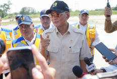 Banjir Bikin Ruas Ketanggungan-Pejagan Brebes Lumpuh, Muara Sungai Babakan Dikeruk