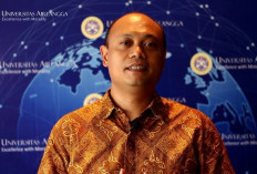 Duduk Berdiri