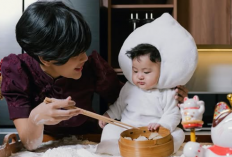 Gemas! Erika Carlina dan Baby Andrew Rayakan Imlek dengan Cosplay Karakter Bao