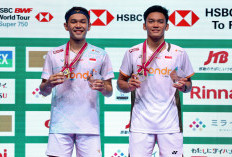 Momen Haru! Fajar Alfian Persembahkan Trofi Japan Open 2026 untuk Sang Istri, Gelar Pertama Setelah Menikah