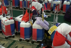 Sebagai Penanda, Boneka hingga Pita Hiasi Koper Jemaah Haji Kabupaten Tangerang
