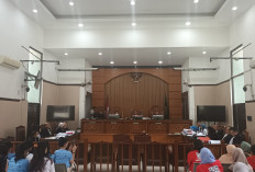 Sidang Lanjutan Kasus Sumpah Palsu Ikee Farida, Kesaksian Suami dan Adik Ditolak Jaksa