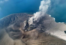 Gunung Anak Krakatau Masih Erupsi dan Status Siaga, Warga Dilarang Dekati Area Berbahaya