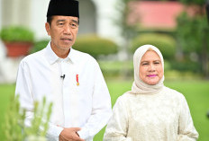 Presiden Jokowi dan Ibu Iriana Sambangi Korban Bencana Sumatera Barat, Serahkan Bantuan pada Korban Terdampak