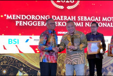 Berprestasi! Bupati Rudy Susmanto Raih Penghargaan Disway Top Regional Leader Awards 2026