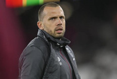 Profil John Heitinga, Kandidat Pelatih Timnas Indonesia: Mantan Asisten Arne Slot yang Tiba-tiba Follow Akun PSSI