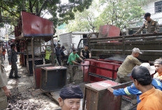 WALKOT Bandung Farhan Sebut Penertiban PKL di Kawasan RSHS Sudah Disetujui Kang Dedi