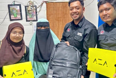 AZA x Disway Grup Kirim Brand Sepatu DBL dan Tas untuk Keluarga Almarhum Mandala