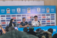 Berkelas! John Herdman Ungkap Alasan Nonton dari Tribun di Laga Pembuka Piala AFF 2026