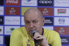 Laga Derbi Super Liga 2025/2026: Persebaya vs Persib, Tak Ada Favorit Kata Bojan Hodak