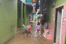 Kampung Kebon Pala Terendam Banjir 2,5 Meter Selama 12 Jam, Warga Belum Terima Bantuan