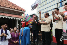 Hasto Sampaikan Pesan Megawati ke Peserta Napak Tilas Sumpah Pemuda