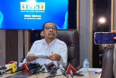 Amien Rais Tuding Seskab Teddy 'Gay', Bakom: Tak Berdasar dan Jadi Korban Hoaks!