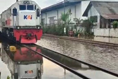 Daftar 38 Perjalanan Kereta Api Dibatalkan KAI Imbas Banjir, Begini Cara Refund Tiket 