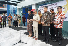 Respons Sigap! Kementerian P2MI Salurkan Bantuan Makanan dan Perahu Karet untuk Warga Terdampak Banjir